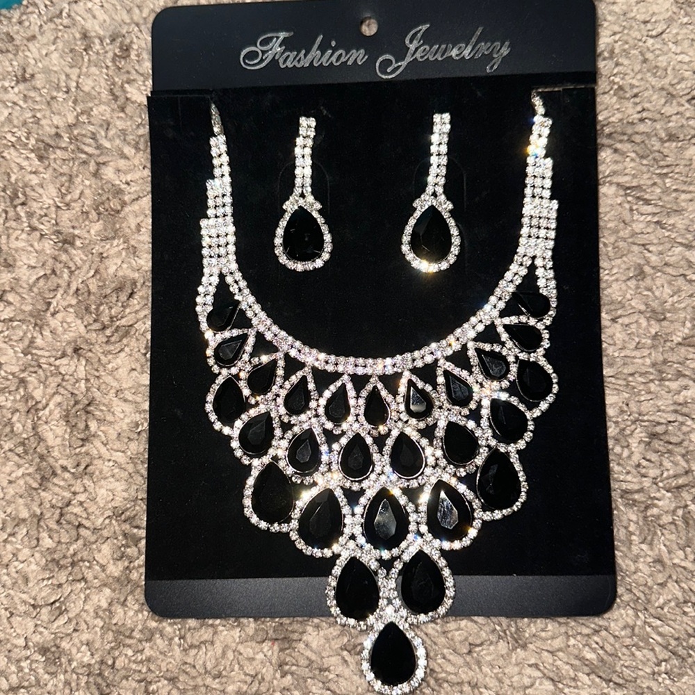 Black and Silver Rhinestone Necklace and Earring Set